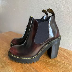 Hurston Women’s Leather Heeled Chelsea Boots